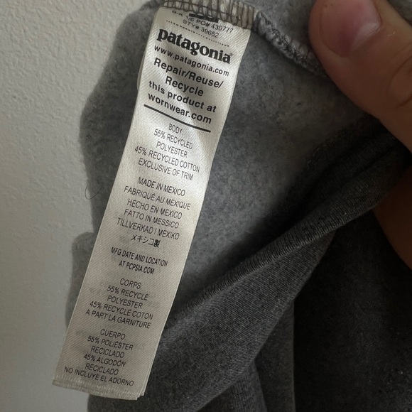 Patagonia Dark Gray Zip-Up Hoodie (XL) - Picture 6 of 6